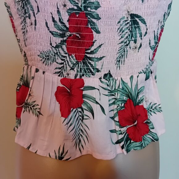 NWOT Modern Guess Floral Cami Crop Top Smocked Peplum Tropical Vacation Beach M - Picture 9 of 16
